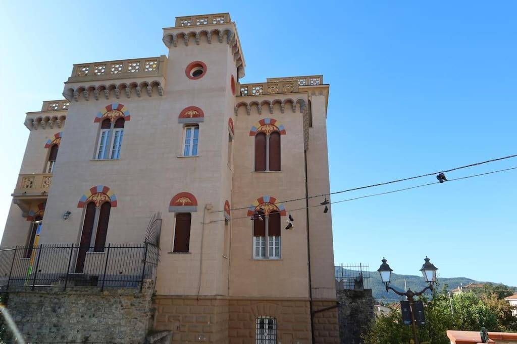 La Casa Di Loris Appartement Sarzana Buitenkant foto