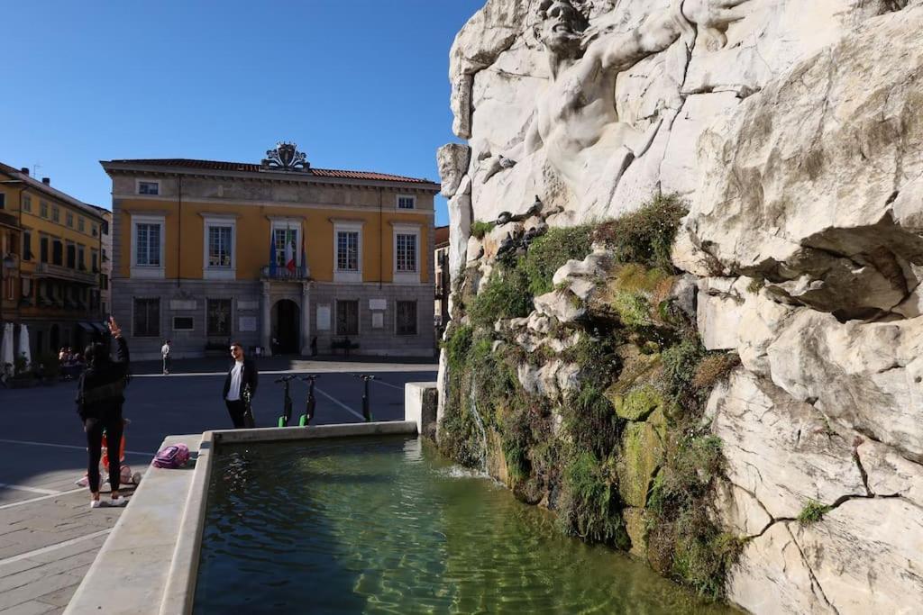 La Casa Di Loris Appartement Sarzana Buitenkant foto