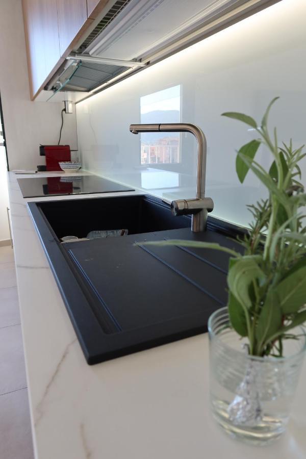 La Casa Di Loris Appartement Sarzana Buitenkant foto